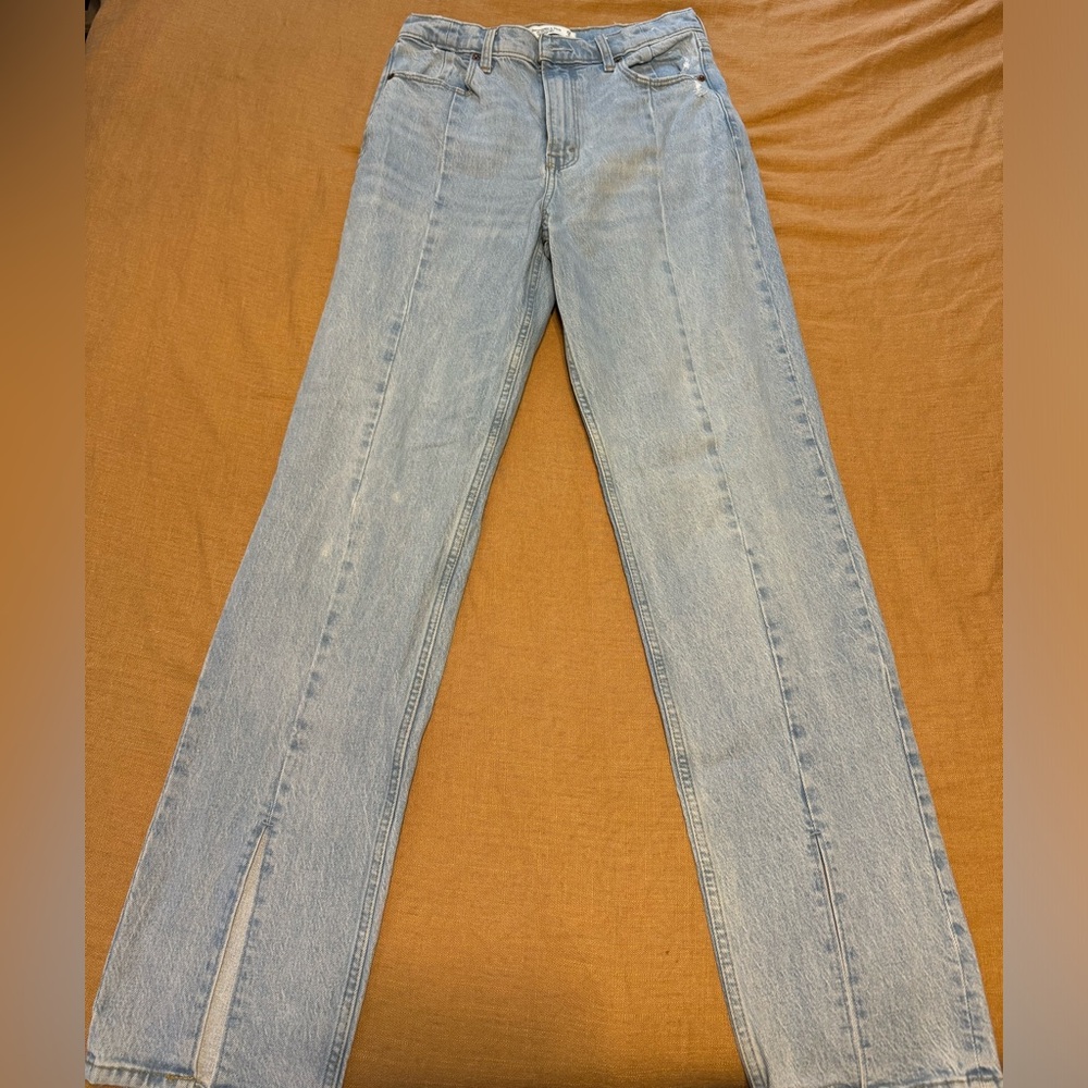 Abercrombie & Fitch ‘90s Straight Ultra High Rise